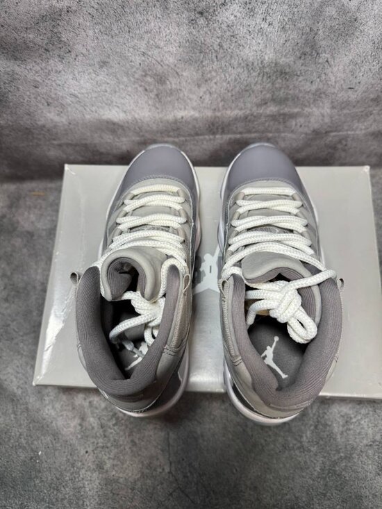 Size 7 | Jordan 11 Cool Grey With Box | Pre-Owned main image 5